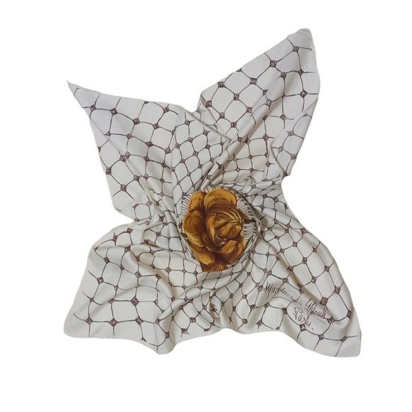 MADELEINE DE RAUCH Ivory Geometric Floral Scarf 30.5"/ 29.5” EC - Picture 10 of 10